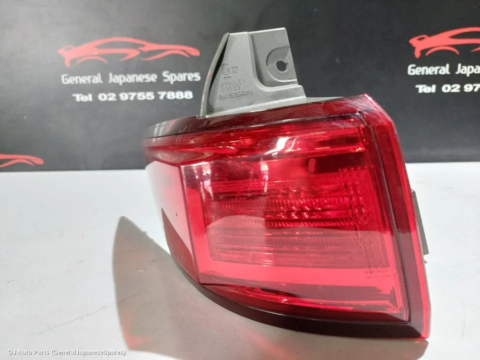 Left Taillight