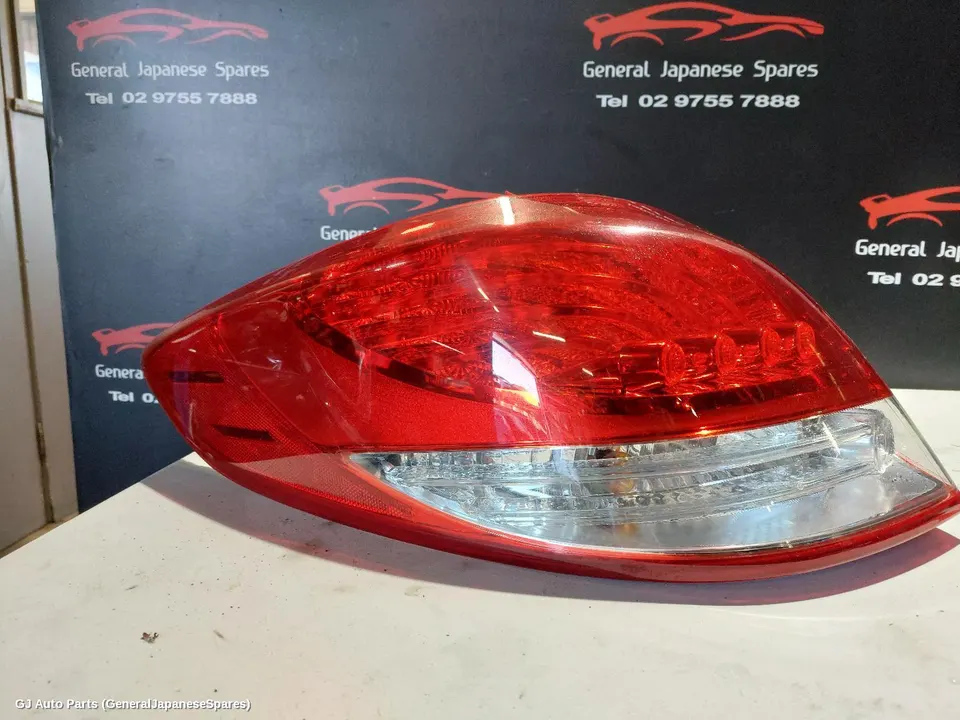 Left Taillight
