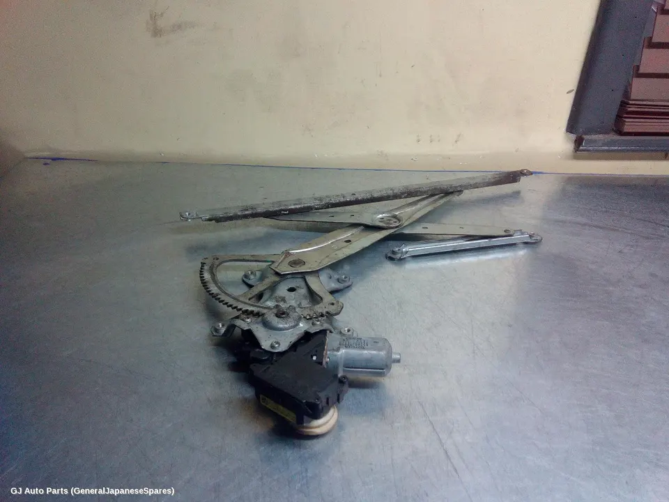 Right Front Window Reg/Motor