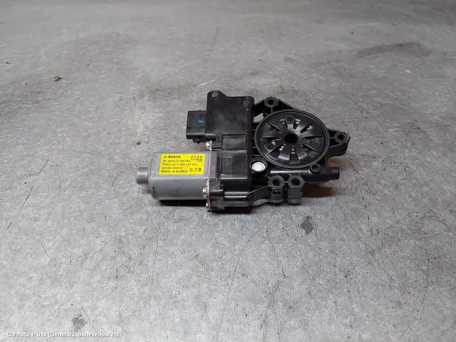 Right Front Window Reg/Motor