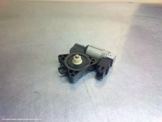 Left Front Window Reg/Motor