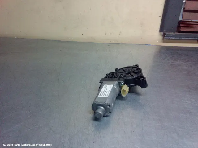 Left Front Window Reg/Motor