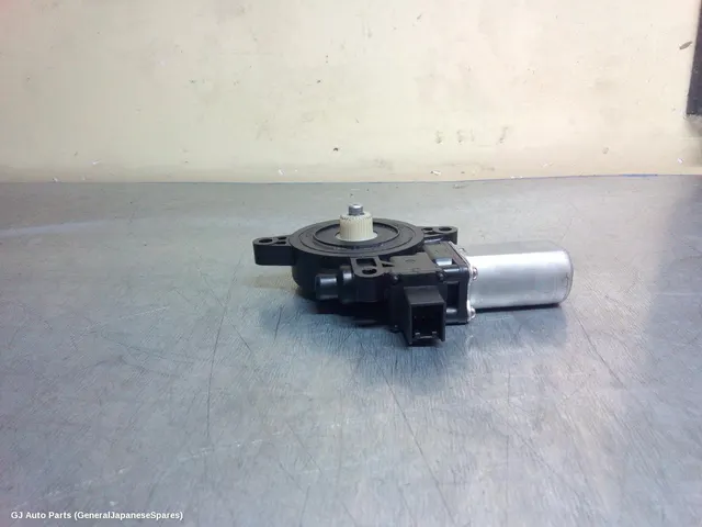 Right Front Window Reg/Motor